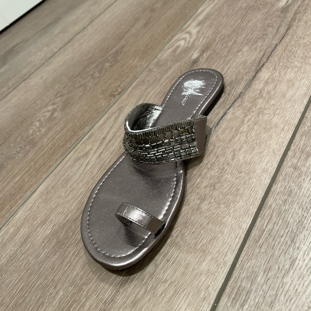 Women’s Sandals (Size 7.5)